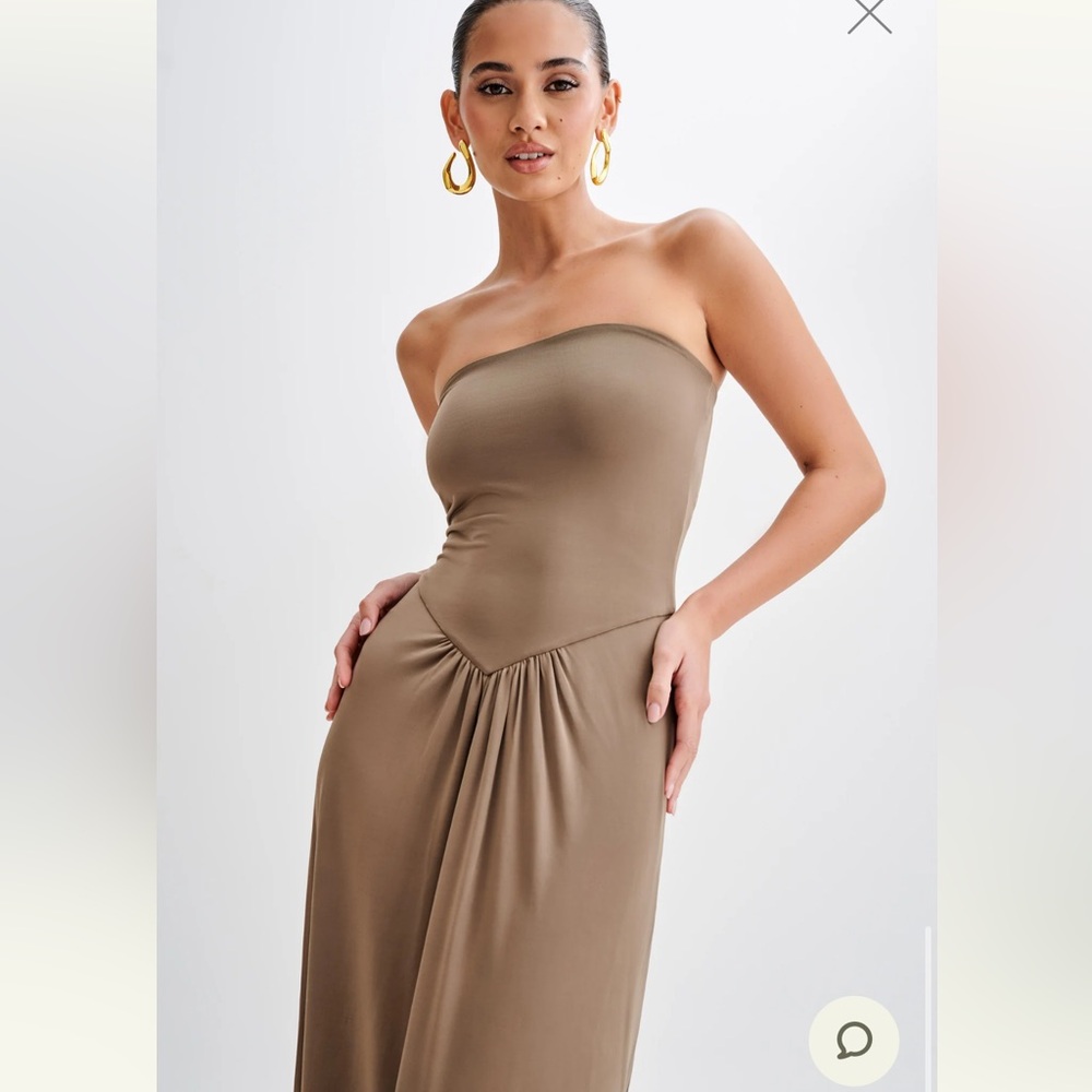 Net MESHKI Ruby
Strapless Slinky Maxi Dress - Coco - Picture 7 of 8